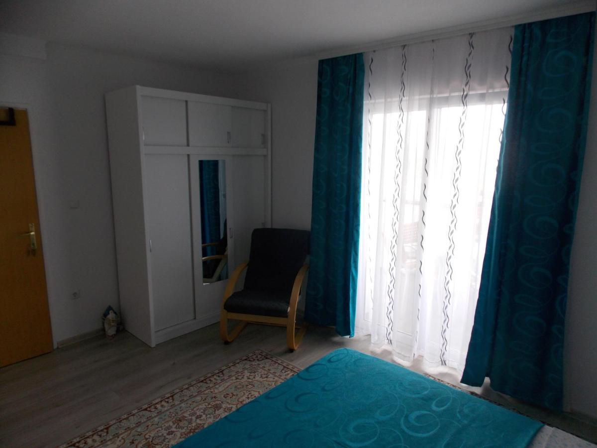 Hanifa Apartment *