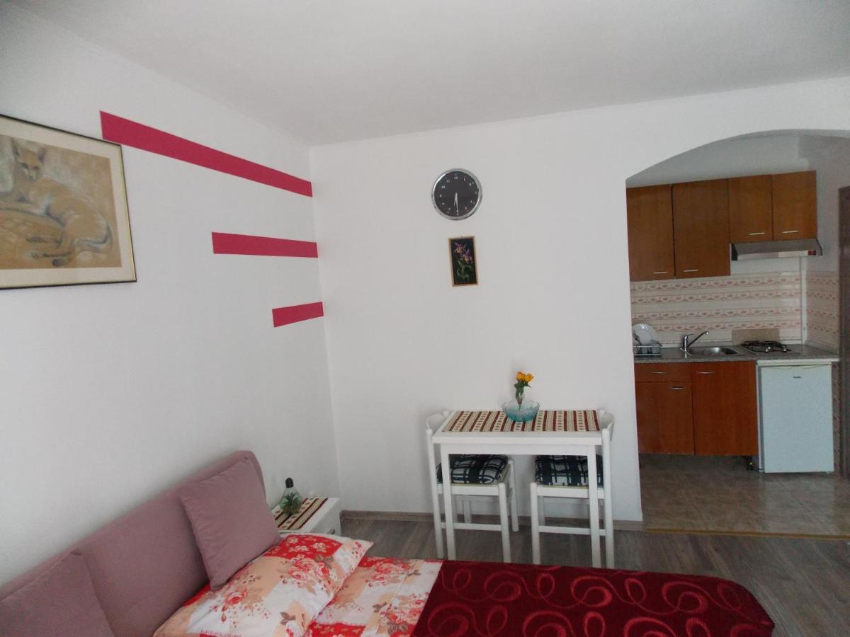 Hanifa Apartment